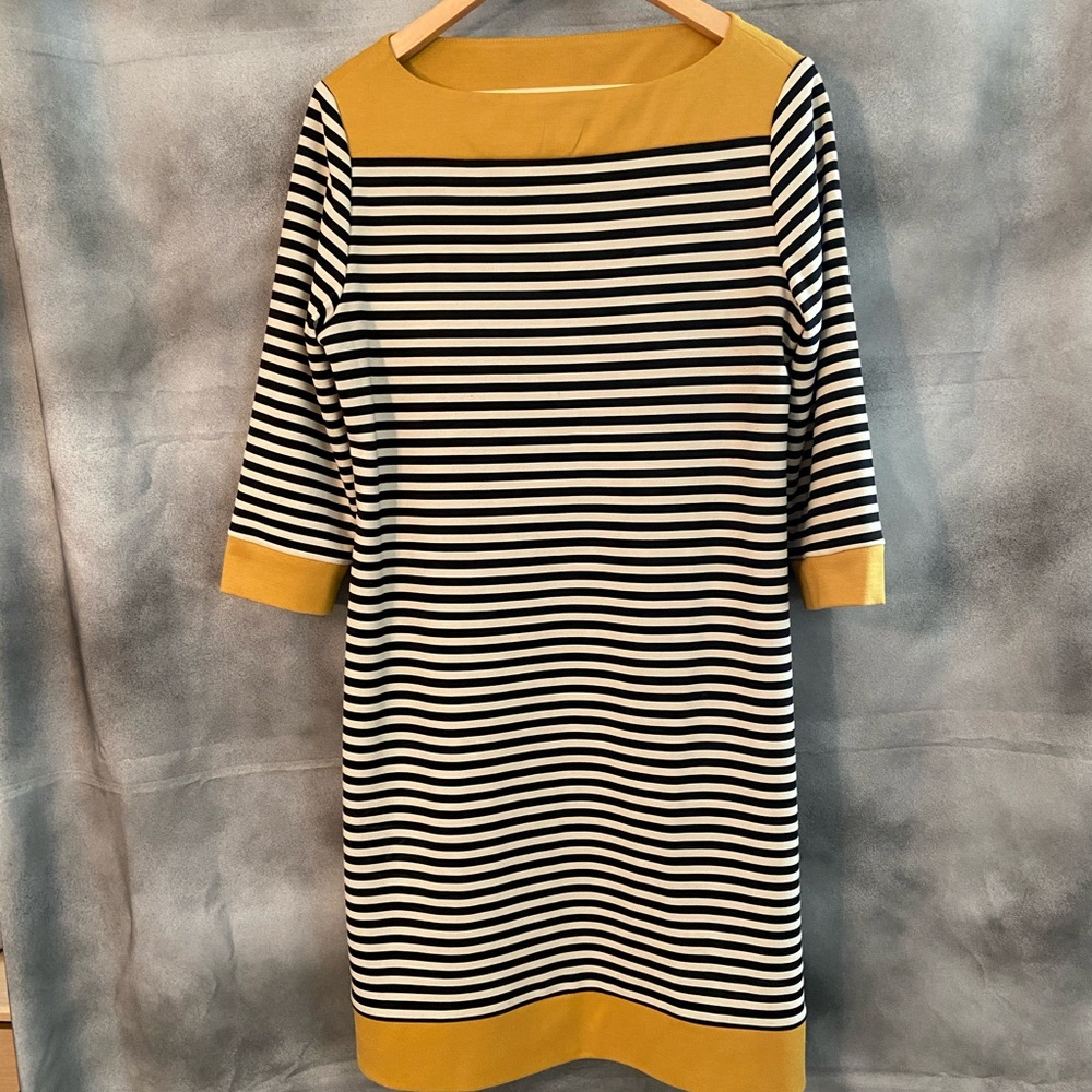 Color-blocked and cute! - Picture 2 of 10